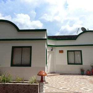 SE VENDE CASA EN MELGAR