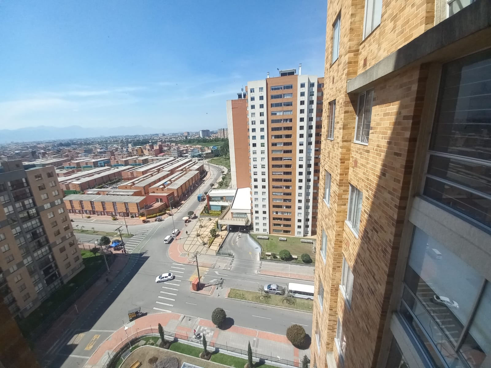 SE VENDE APARTAMENTO EN EL BARRIO GRAN GRANADA – LOCALIDAD ENGATIVÁ
