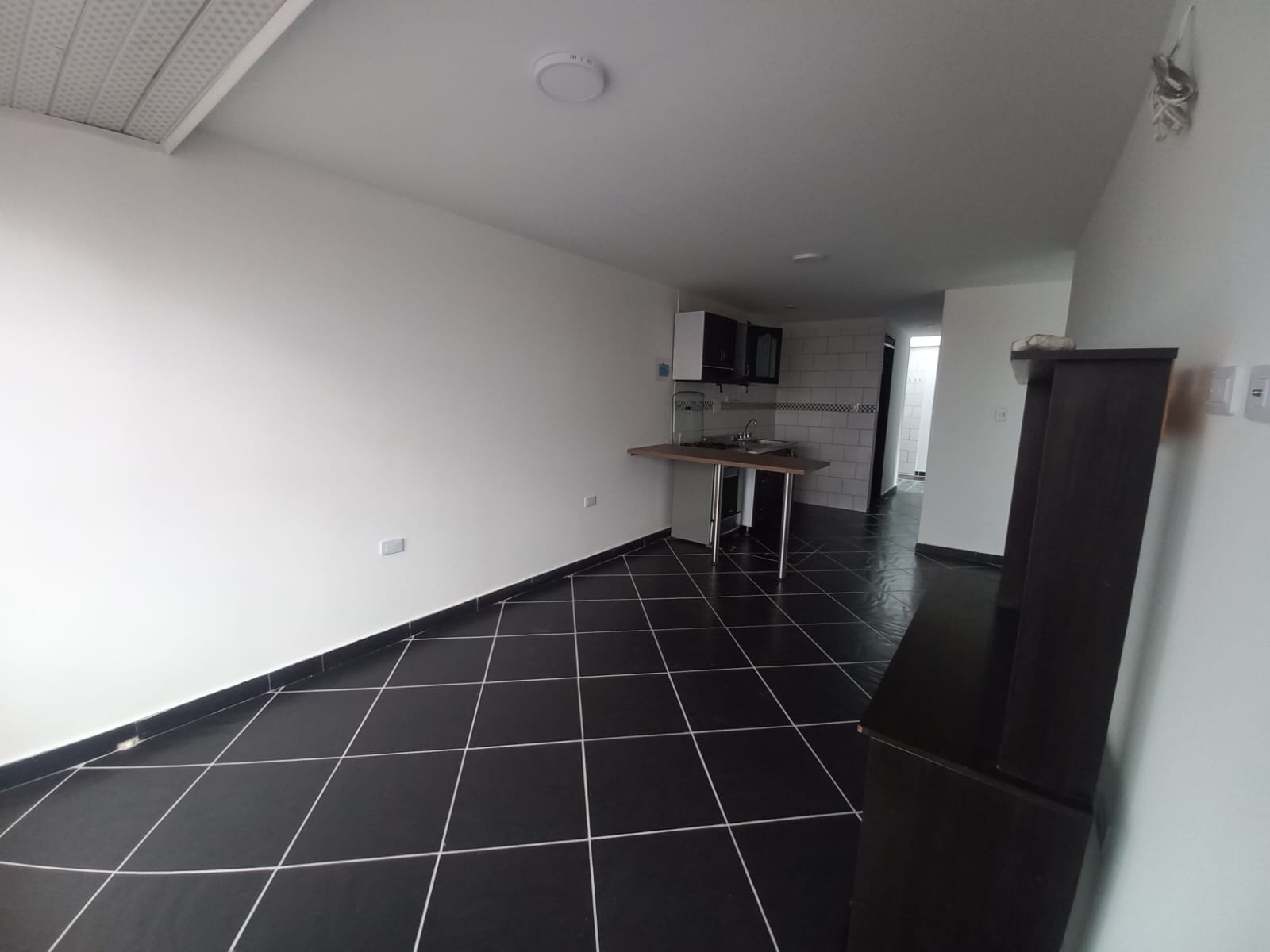 SE VENDE CASA RENTABLE EN PERDOMO - CIUDAD BOLIVAR - Imagen 17