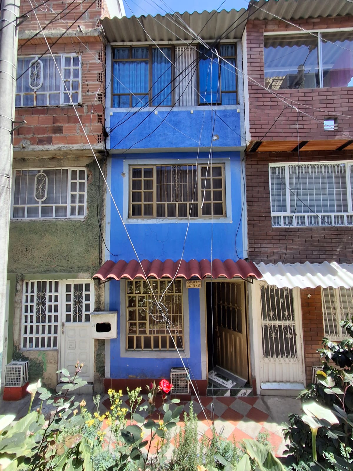 SE VENDE CASA EN PEÑON DEL CORTIJO - CIUDAD BOLIVAR