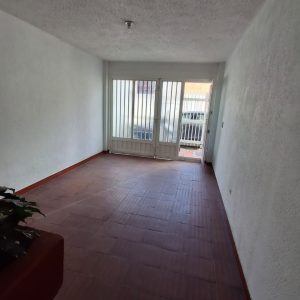 SE VENDE CASA  EN EL BARRIO MADELENA  -LOCALIDAD CIUDAD BOLIVAR